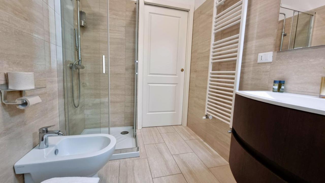 La Casa Dei Leoni Appartement Triëst Buitenkant foto